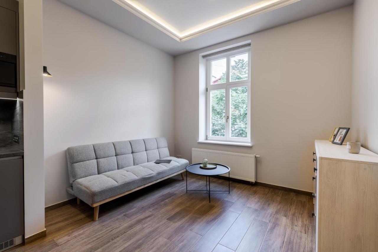 Inshiapartments On Kovzhuna Str 利沃夫 外观 照片