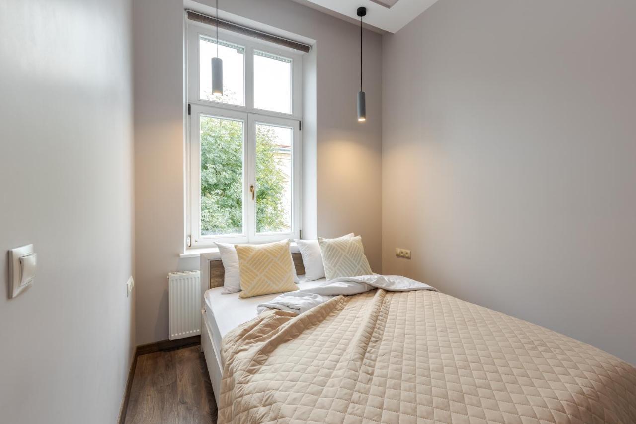 Inshiapartments On Kovzhuna Str 利沃夫 外观 照片
